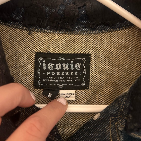 Iconic Couture Rhinestone Marilyn Monroe Denim Jacket – Lace Inlay – Size Small - Picture 3 of 4